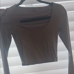 Babaton Women's Cream Long Sleeve Top